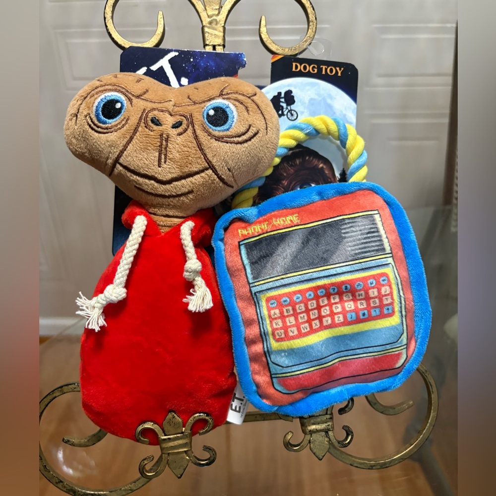 E.T. The Extra-Terrestrial Plush Dog Toys Set of 2 Squeak Crinkle 8 & 9”